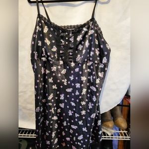 Additonelle silky material nightie